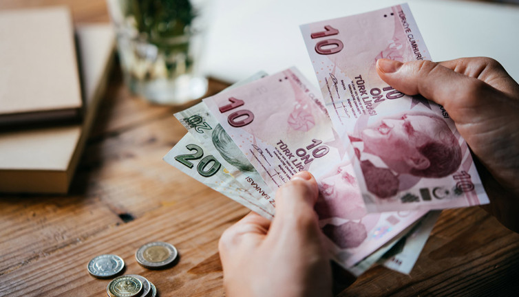 TİSK Genel Sekreteri Koç: Asgari ücrette 3 bin 500 liranın altına düşmeyeceğiz