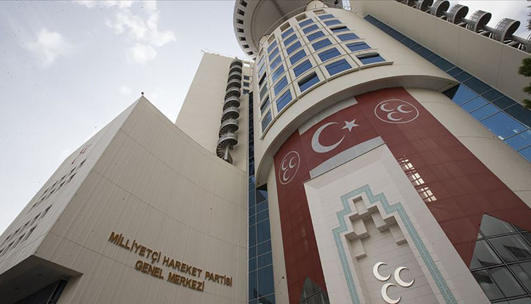 MHP'de istifa depremi. İki Başkan görevi bıraktı