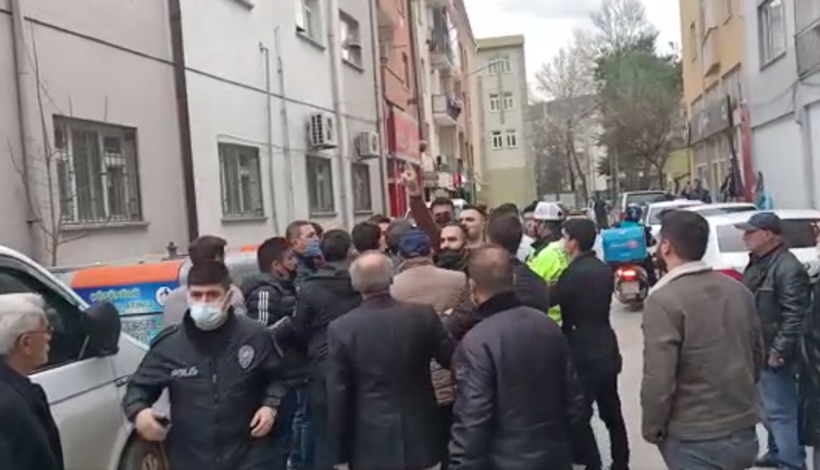 İYİ Parti'nin Bursa'daki programında provokasyon