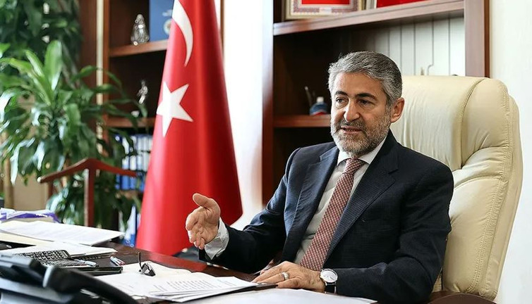 Maliye Bakanı'na ekonomi dersi. Bakan Nebati bir paylaşım yaptı, yorumlarda herkes ekonomiyi anlattı
