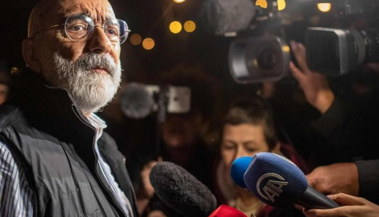 Ahmet Altan'ın Türkan Saylan'a yaptığını hatırlattı. Kırmızı Kedi'nin sahibi Haluk Hepkon'un Ahmet Altan paylaşımı