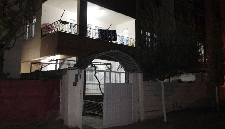 250 bin liralık ziynet eşyası çalındı