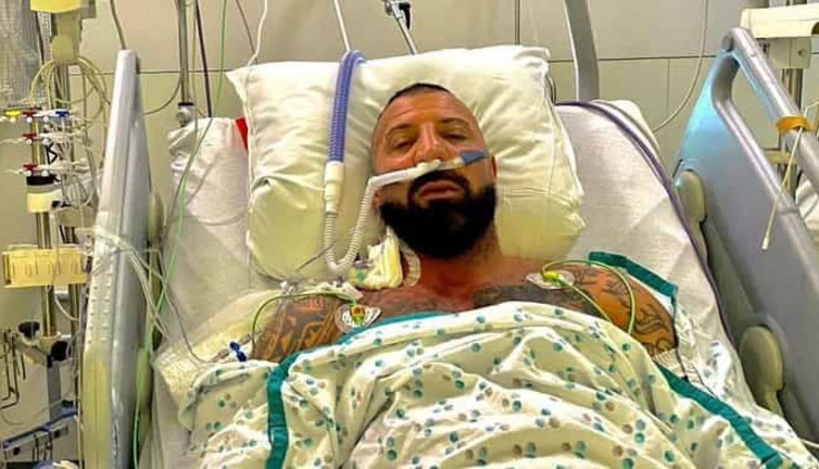 Aşı karşıtı boksör koronadan öldü