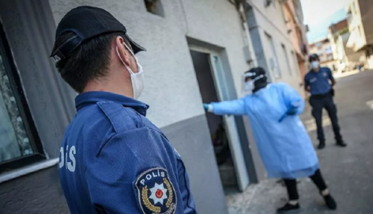 Sağlık Bakanlığı 'etkisiz' olduğu ispatlanan Favipiravir'İ dağıtmaya devam ediyor