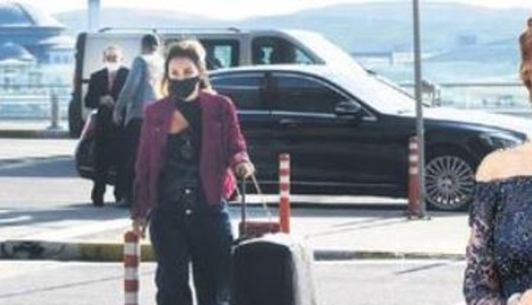 89'luk işadamı 30'luk avukat sevgilisiyle yurt dışına çıktı