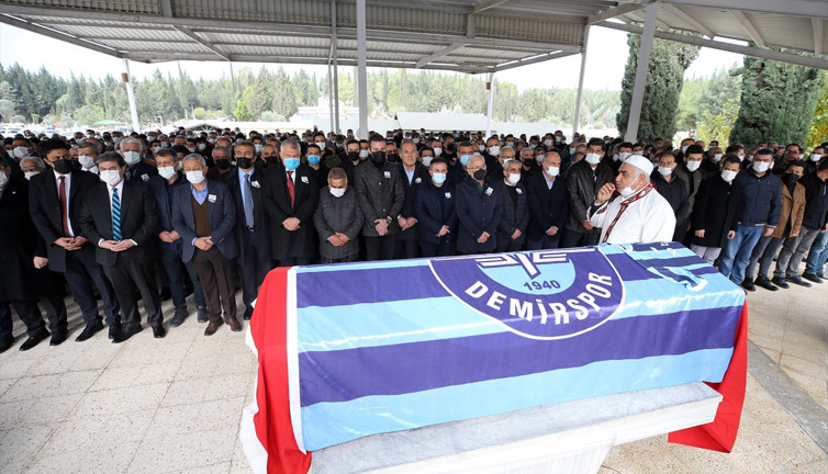 Adana Demirspor'un eski başkanlarından Gökoğlu son yolculuğuna uğurlandı