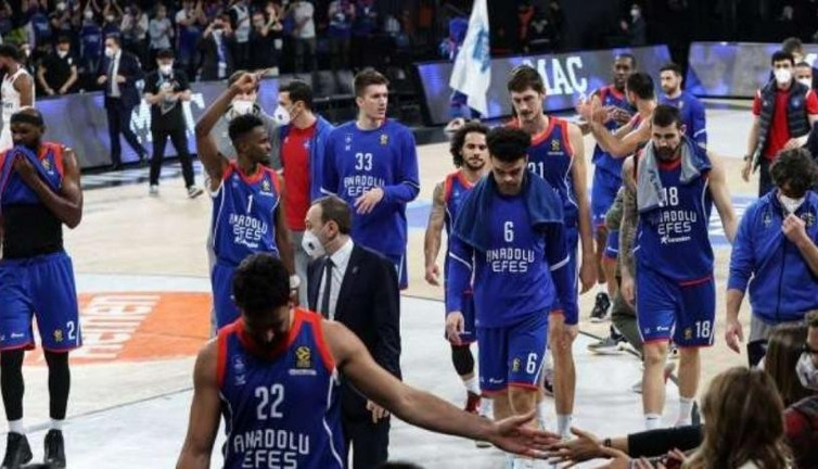 Anadolu Efes'te 8 pozitif vaka