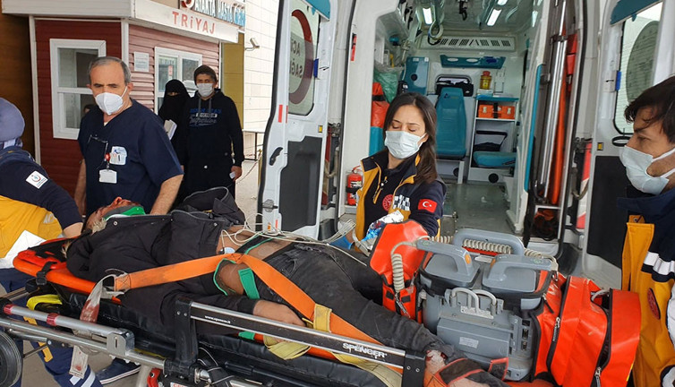 Özel halk otobüsüyle çarpışan motosikletli kurtarılamadı