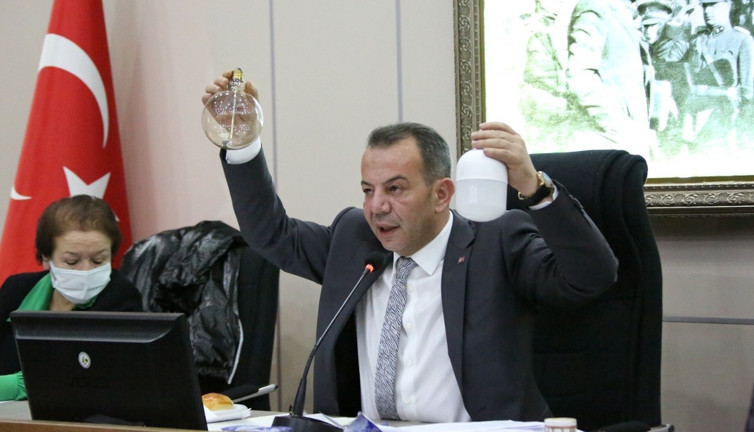 AKP’li Meclis üyesinden Tanju Özcan'a hakaret: Geri zekalı, akıl yoksunu