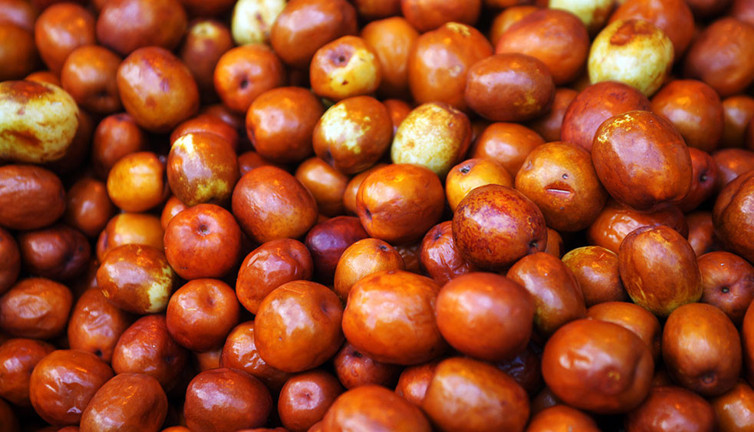 Hünnap meyvesinin 6 mucizevi etkisi! Duyan almaya koşuyor