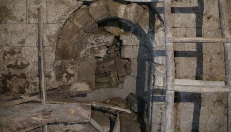 Mardin'de gizemli kilise satılıyor