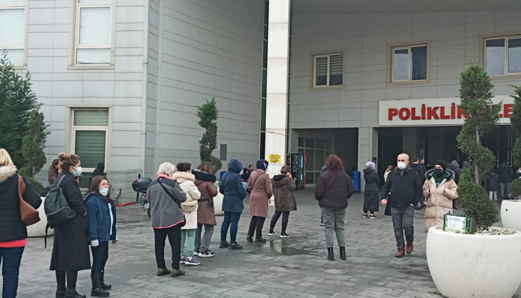 Korona yayılıyor, test kuyrukları uzuyor