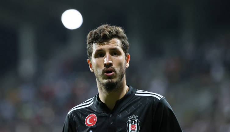 Beşiktaş'ta Salih Uçan şoku (09 Ocak 2022)