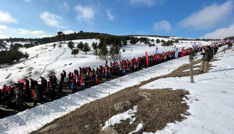 Türkiye Sarıkamış'ta 'Şühedanın İzinde' yürüdü. Şehitler 107'inci yılında anılıyor