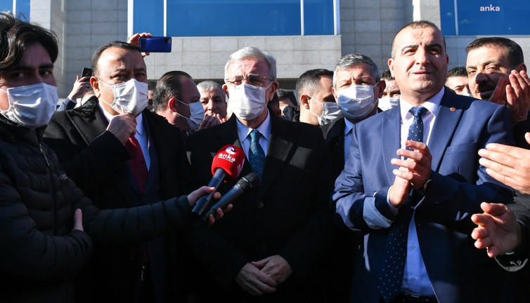 Ankara’da otobüsçülerden Mansur Yavaş’a davullu zurnalı teşekkür