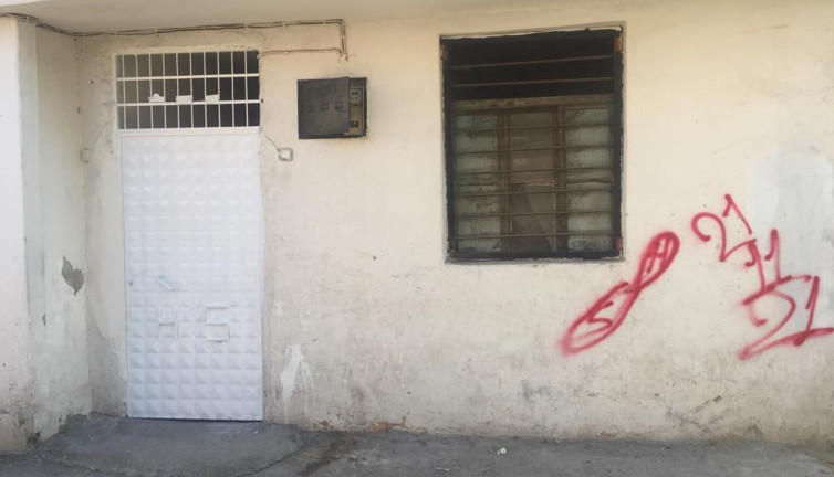 Yedi aylık hamile karısını bağlayıp vücudunda sigara söndürdü