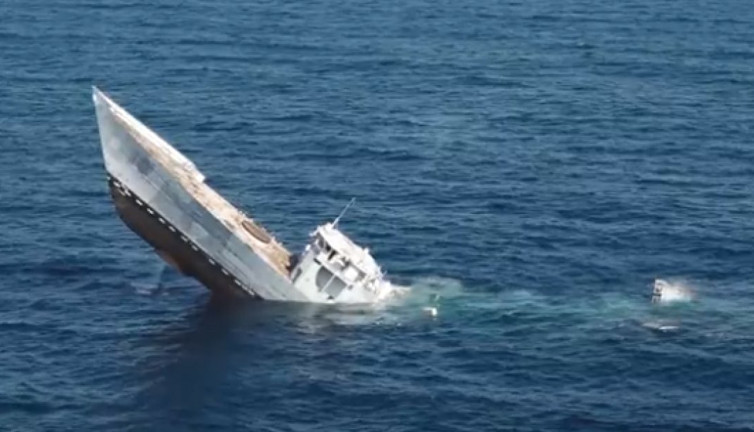 Deniz Kuvvetleri'nden nefes kesen görüntüler