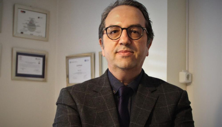 Prof. Dr. Şener Omicron'un zirve yapacağı tarihi açıkladı