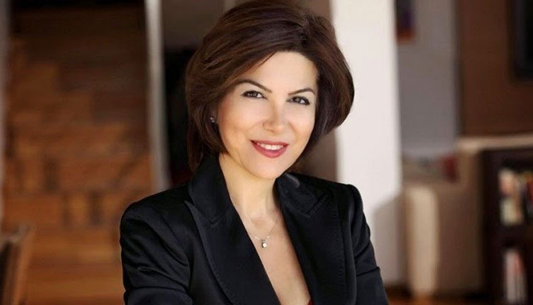 Erdoğan’a hakaretten gözaltına alınan gazeteci Sedef Kabaş tutuklandı