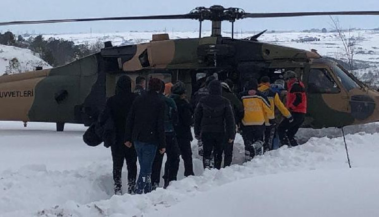 Beyaz esarette askeri helikopter devreye girdi