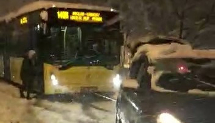 İETT otobüsünü aracıyla çekti