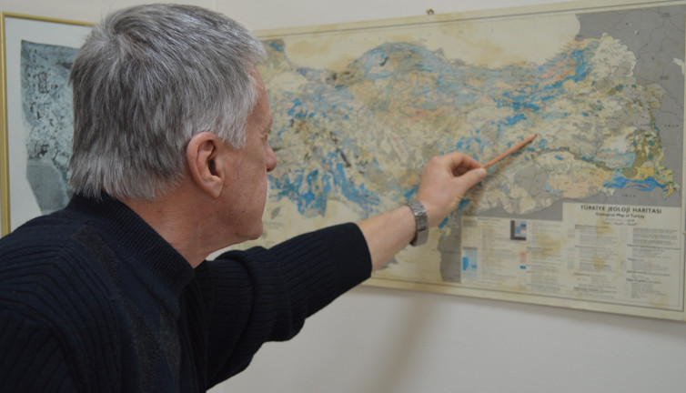 Prof. Dr. Ercan Aksoy’dan korkutan tespit! Aktif olduğu ortaya çıkan fayı açıkladı…