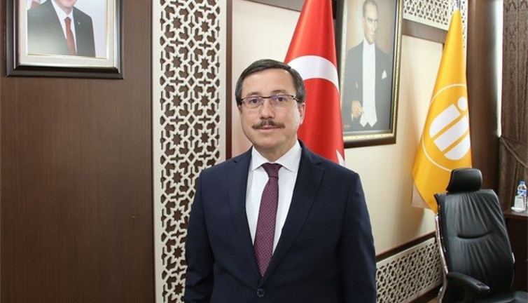 Rektör Kızılay’dan sağlıkçılara zam müjdesi