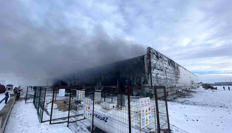 Bakır fabrikasında korkutan yangın!