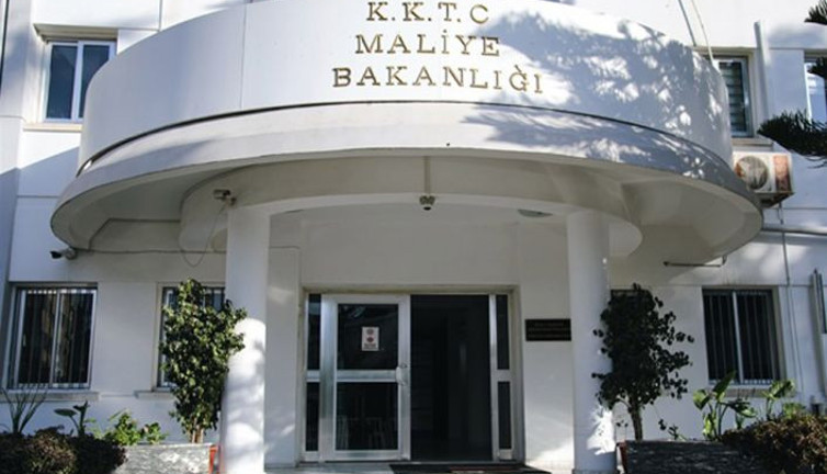 KKTC'de vahim olay! Borç yüzünden Maliye Bakanlığının elektriği kesildi