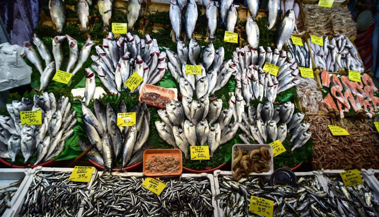 Tezgahlar hamsi kaynıyor fiyatı cep yakıyor