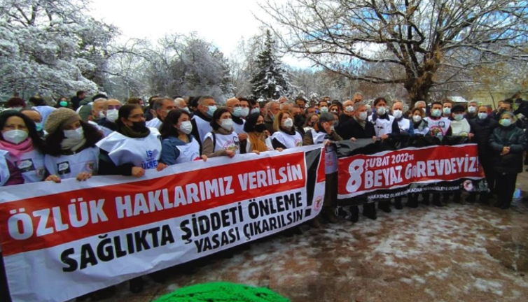 Doktorların iş bırakacakları tarih belli oldu. Bakan Fahrettin Koca'ya tepki büyük