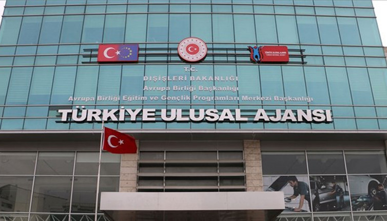 Türkiye Ulusal Ajansı 8 memur alacak