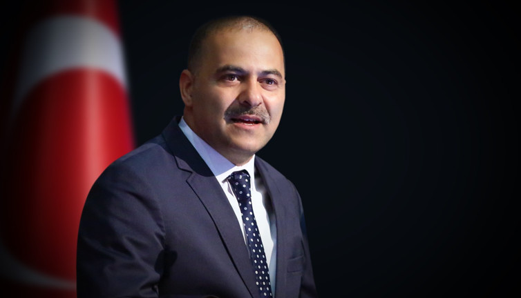 AKP dönemindeki İBB'ye dair yeni bilgiler ortaya çıktı. AKP'li Kaya'nın kardeşi 18 yaşında İBB'de işe başlamış