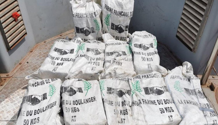 Türk Bayraklı tekneyi İspanya ve Gine polisi bastı