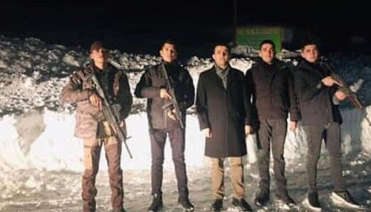 Kaymakamdan Cemevine silahlı gözdağı iddiası