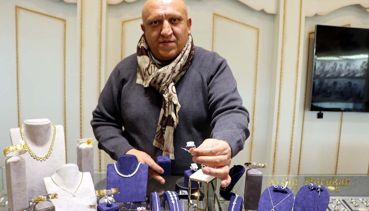 Kuyumcular 'Sevgililer Günü' öncesi uyardı: ''Altın yerine bakır almayın''