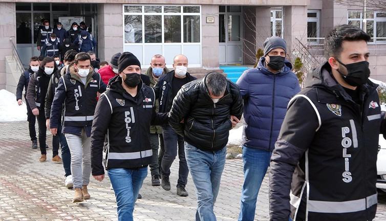 13 ilde 'Silgeç' adlı rüşvet operasyonu! Çok sayıda gözaltı var