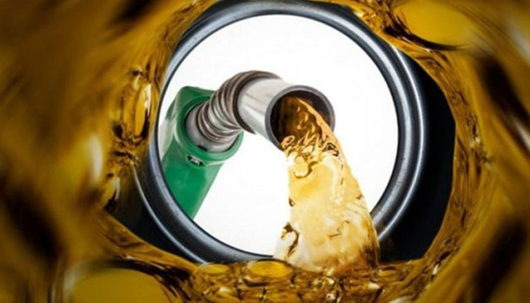 Sevgilinizi bugün pahalı hediyelerle şımartın