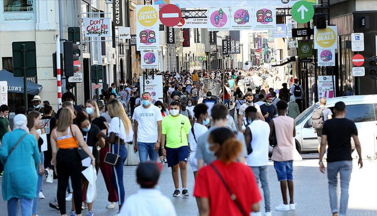 Artan aşılama oranları maskeleri çıkarttırıyor
