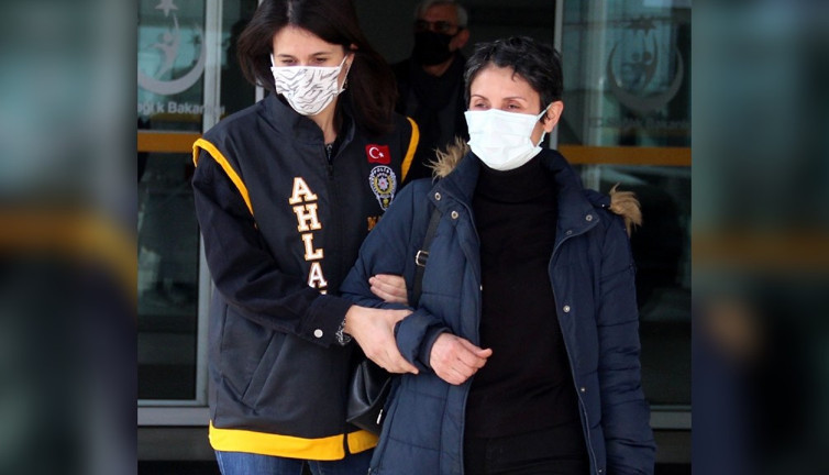 Tolga Şardan kadın gazeteciye yapılan büyük ayıbı yazdı