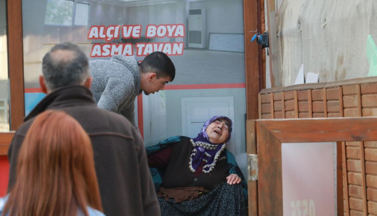 Krizin vurduğu dekorasyoncu ölmek istedi