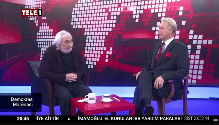 Demokrasi Marenası’nda gülmekten kırıp geçiren gönderme: Bu dediğime güldün