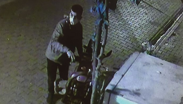 Elektrikli bisikleti brandasıyla çaldı