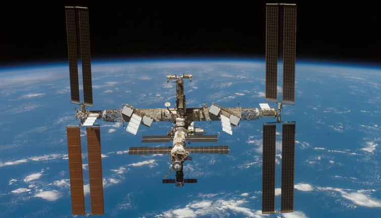 Uluslararası Uzay İstasyonu, ateşle oynuyor!