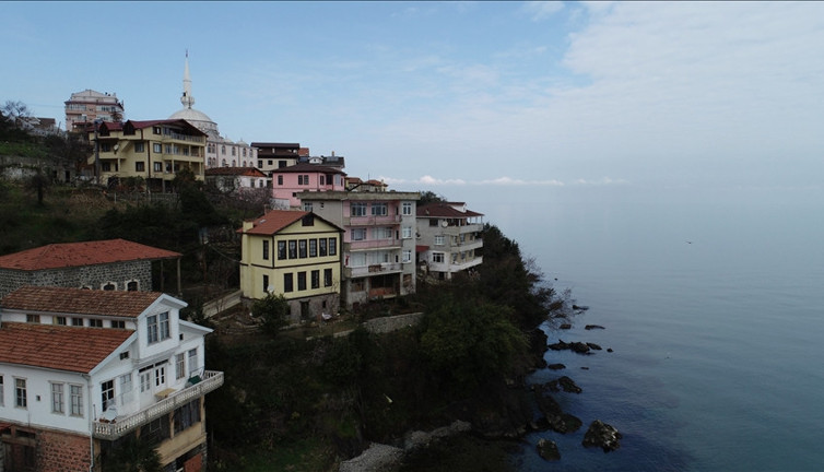 Karadeniz'in 'denize nazır' kalesi koylarıyla turizmin hizmetinde