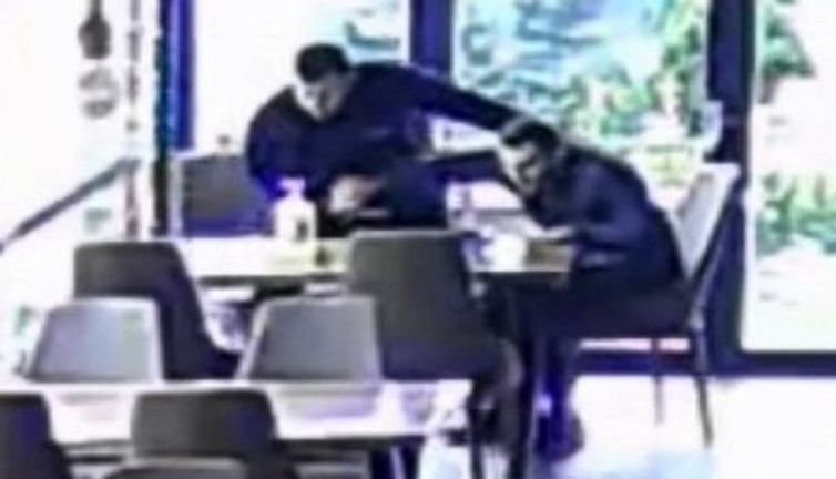 Sakaryaspor attı restoranda taraftarlar kendinden geçti Gol 90+8’de geldi