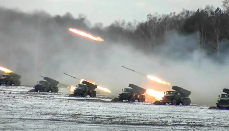 Rusya'da akademisyen ve gazetecilerden 'savaşa karşıyız' bildirisi