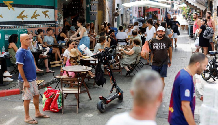 İsrail ülkeye giriş için aşı şartını kaldırdı