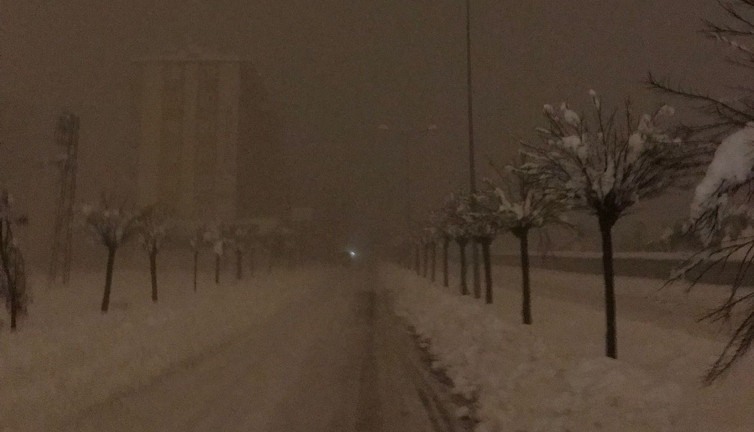 Isparta yine karanlıkta kaldı