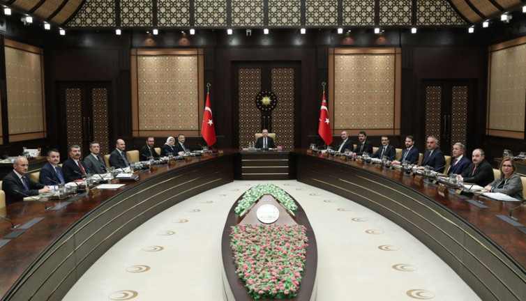 Pakdemirli'nin ardından koltuğu bırakacak iki isim belli oldu